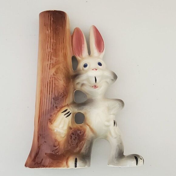 Vintage 1940s Shaw Pottery Warner Brothers BUGS BUNNY Ceramic Figurine Vase - Picture 2 of 16